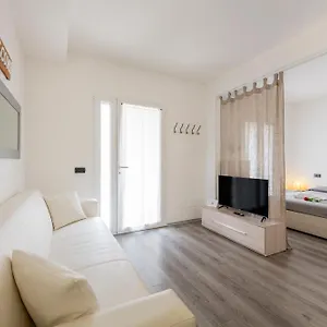  Appartement Bnbutler - Archimede 53 - Bright Italië